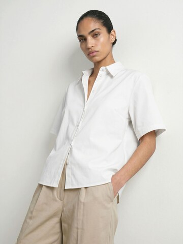 HYPEDROP Blouse in Wit: voorkant