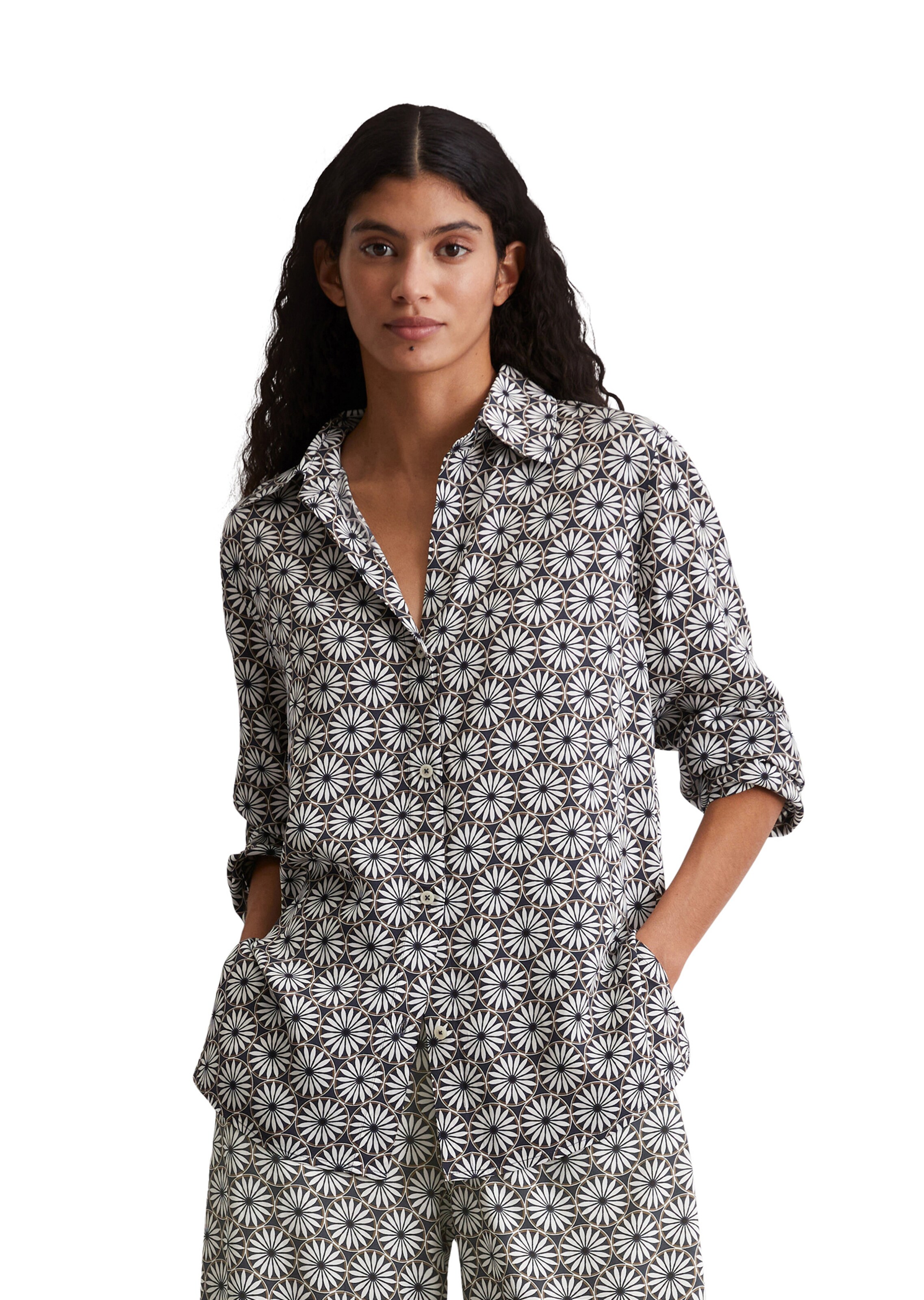 Marc O'Polo Blouse in Black: front