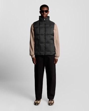 Lyle & Scott Bodywarmer in Zwart