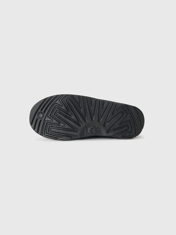 UGG Lage schoen 'CLASSIC MICRO' in Zwart