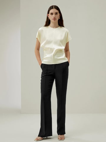 Lilysilk Blouse 'Seidentop mit kurzen Fledermausärmeln' in Wit
