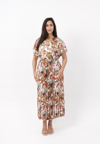 Elara Dress in Beige: front