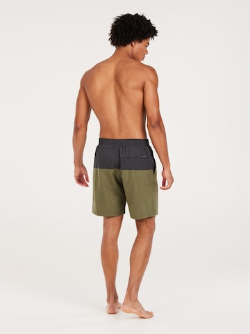 Shorts de bain 'PRTHELI' PROTEST en noir