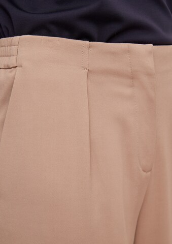 COMMA Loose fit Pleat-front trousers in Beige