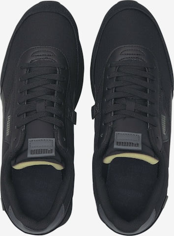 Baskets basses PUMA en noir