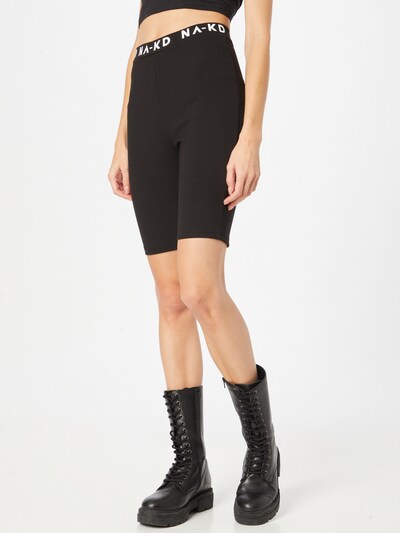 NA-KD Shorts in schwarz / weiß, Modelansicht