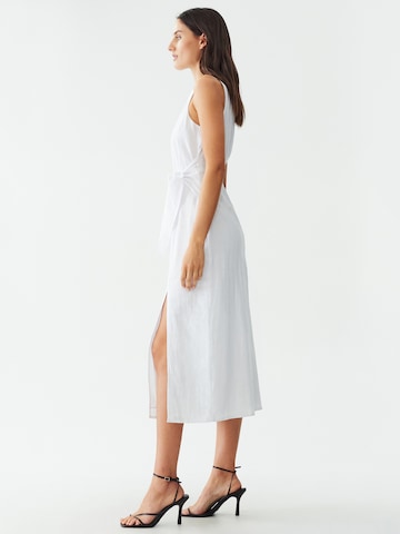 Robe 'MISHTI' Calli en blanc