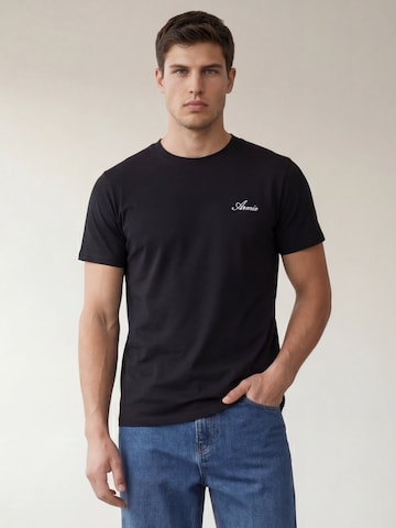ARMIE Shirt in Zwart: voorkant