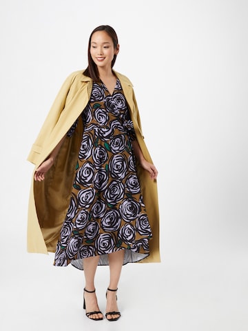 Robe Closet London en mélange de couleurs