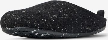 Pantoufle ' Wabi ' CAMPER en noir : devant