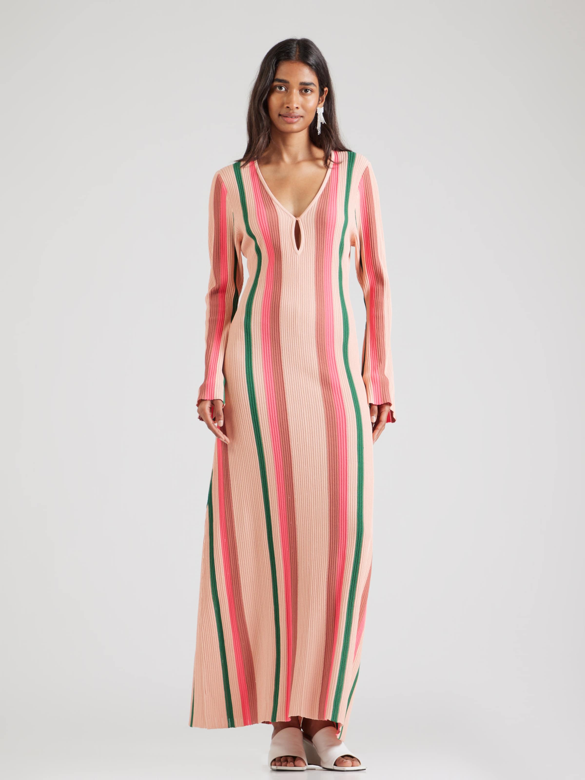 Robe oversize verte à volants | Essentiel Antwerp France Robe oversize verte à volants | Essentiel Antwerp France