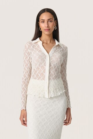 SOAKED IN LUXURY Blouse 'Jannet' in White: front