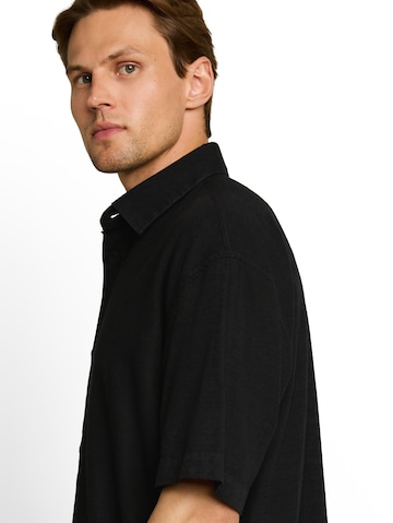 TOM TAILOR DENIM Comfort fit Button Up Shirt in Black
