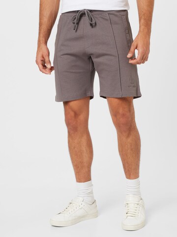 Regular Pantalon 'MPA HEAT' Key Largo en gris : devant