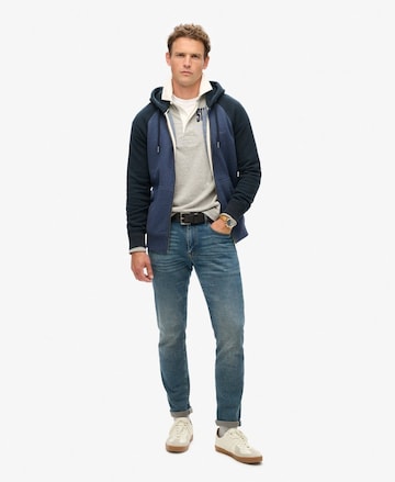 Superdry - Sudadera con cremallera 'Essential' en azul: frente