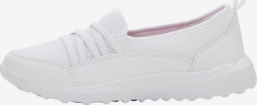 Sneaker low de la bonprix pe alb: față