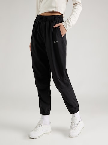 Tapered Pantaloni sport 'FAST' de la NIKE pe negru: față