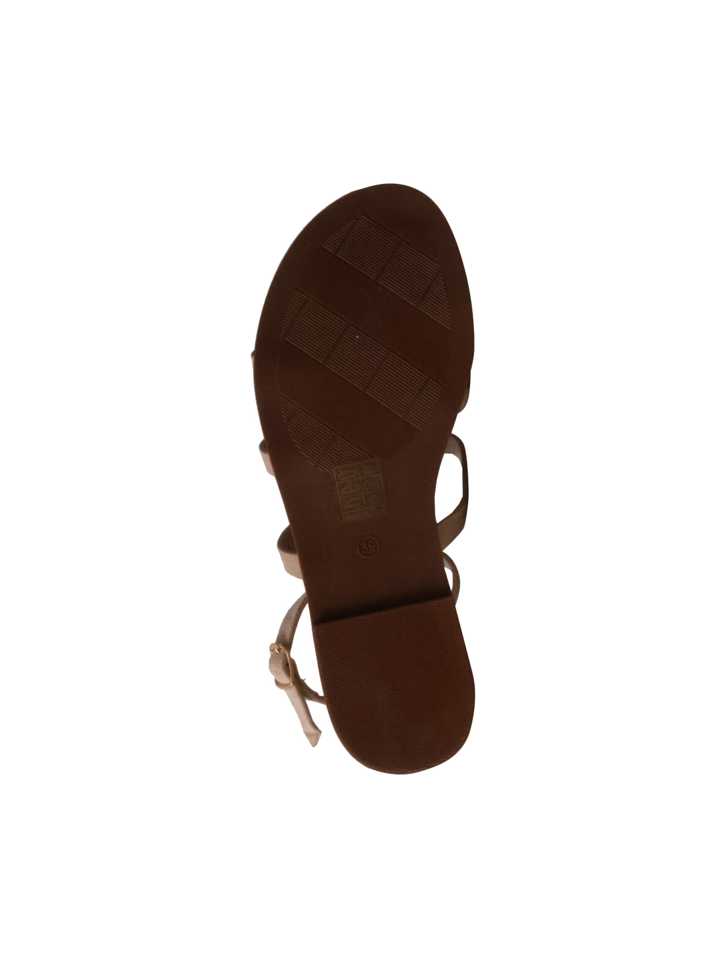 Sandalo 'Flache Riemchensandalen von Joalice' di Super Mode in verde