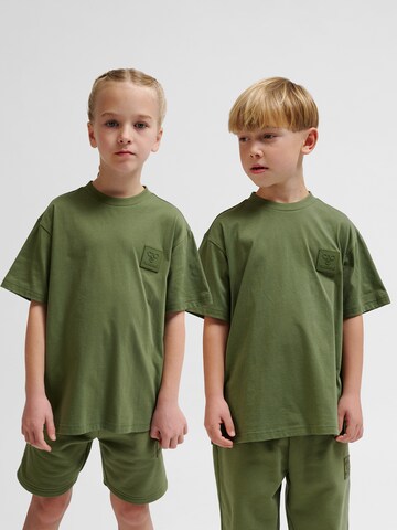 Hummel Shirt in Green: front