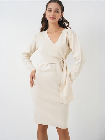 Bigdart Jurk in Beige