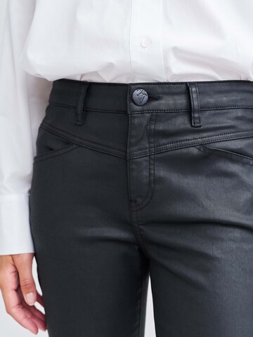 Skinny Jean 'Evita' OPUS en noir