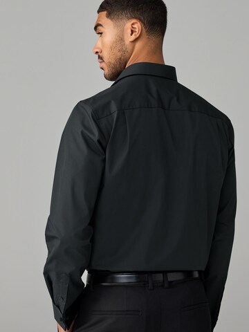 Next Regular Fit Hemd in Schwarz
