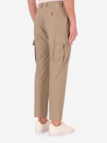 Distretto12 Tapered Cargobroek 'Active' in Beige