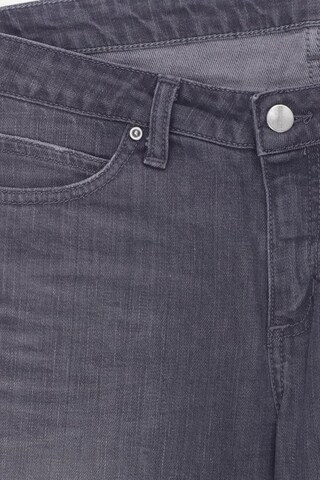 Carhartt WIP Shorts in XL in Grey