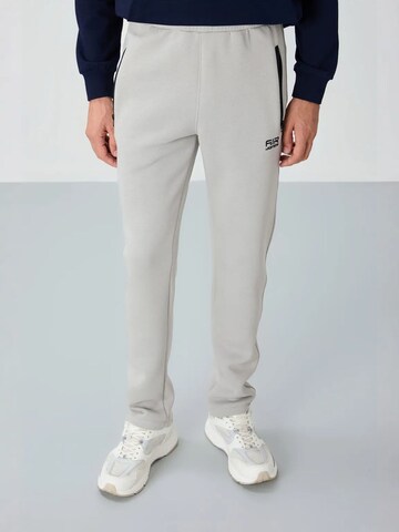 Tommy Life tavaline Spordipüksid 'Jogginghose', värv hall