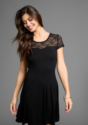 LAURA SCOTT Dress in Black: front