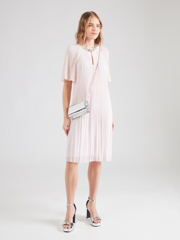 Robe COMMA en rose