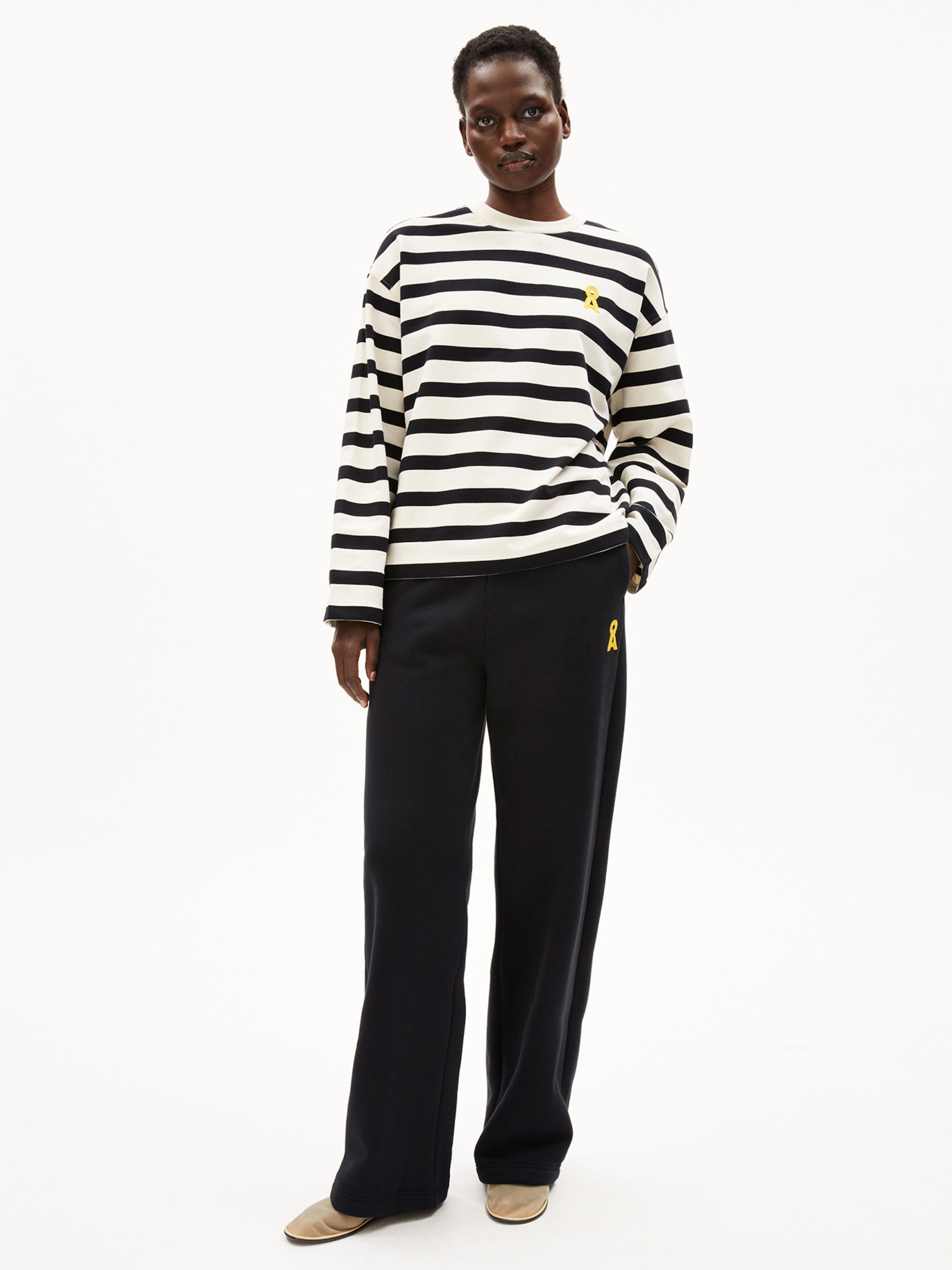 ARMEDANGELS Sweatshirt 'FRANKAA' in White