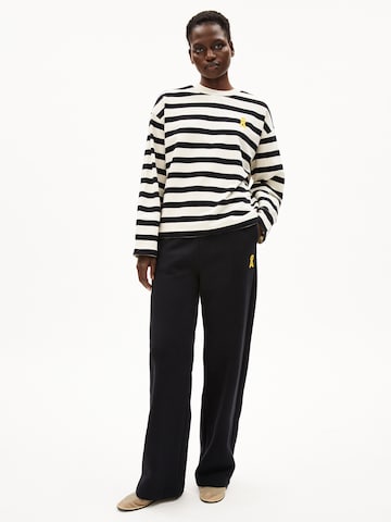 ARMEDANGELS Sweatshirt 'FRANKAA' in Weiß