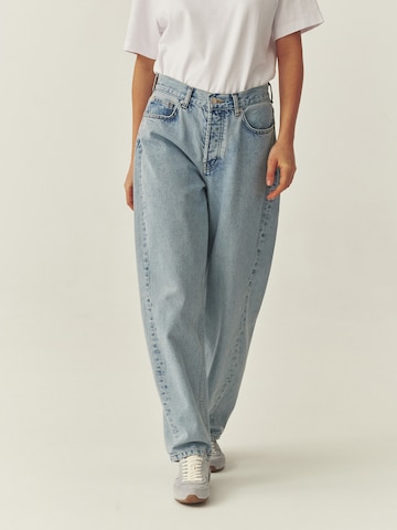 TATUUM Baggy Damenhose Denim TIBI in Blau: Vorderseite