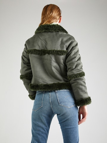 GLAMOROUS Between-Season Jacket in Green