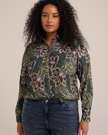 WE Fashion Blouse in Green: front