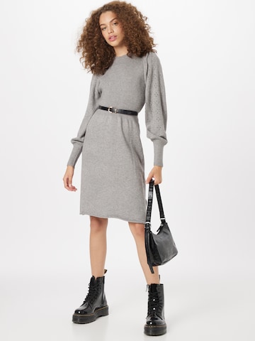 Robe 'NONINA' b.young en gris