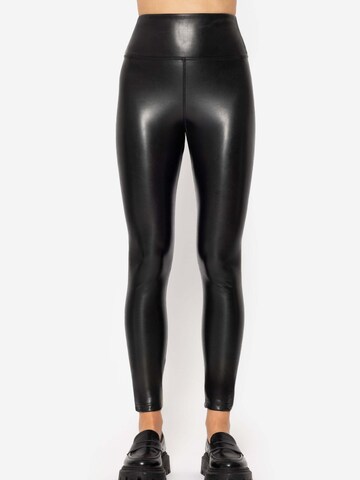 SASSYCLASSY Skinny Hose in Schwarz