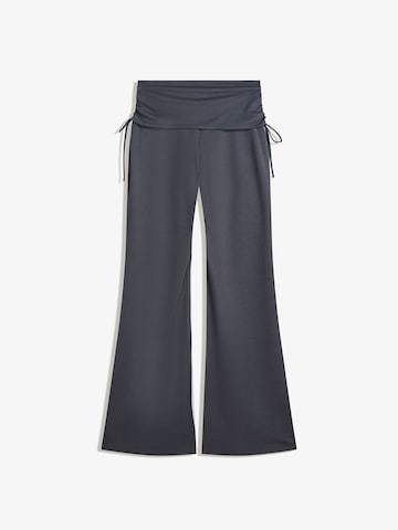 Bershka Wide Leg Bukser i grå