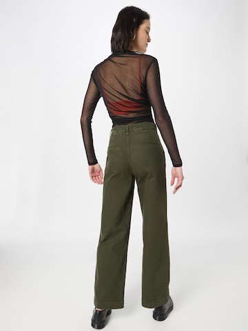KnowledgeCotton Apparel Loose fit Pleat-front trousers 'POSEY' in Green
