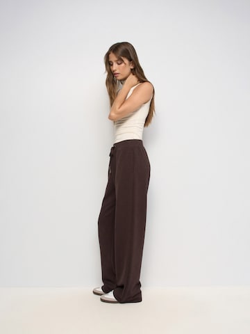 Salsa Jeans Loosefit Chino in Bruin