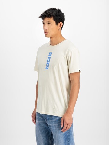 T-Shirt ALPHA INDUSTRIES en blanc : devant