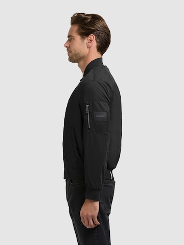 Veste mi-saison 'TAWAS' khujo en noir