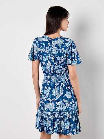 Robe ' ' Apricot en bleu