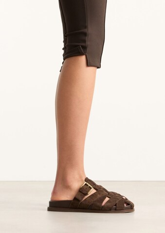 Mule SACHA en marron : devant