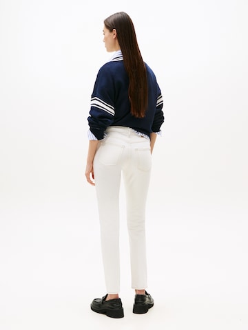 Tommy Jeans - Slimfit Vaquero en blanco