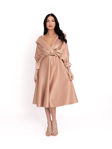 acob a porter Festkjole i beige