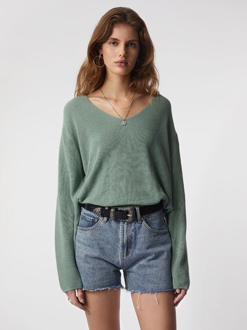 Young Poets Sweater 'Bente' in Green: front