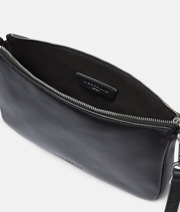 Liebeskind Berlin Crossbody in Schwarz