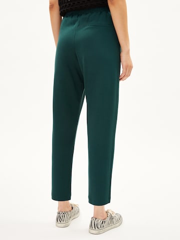 Regular Pantalon 'MAGDAALENA' ARMEDANGELS en vert